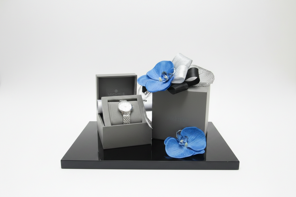 Simple Gift Set Up (1-2 items on a base)